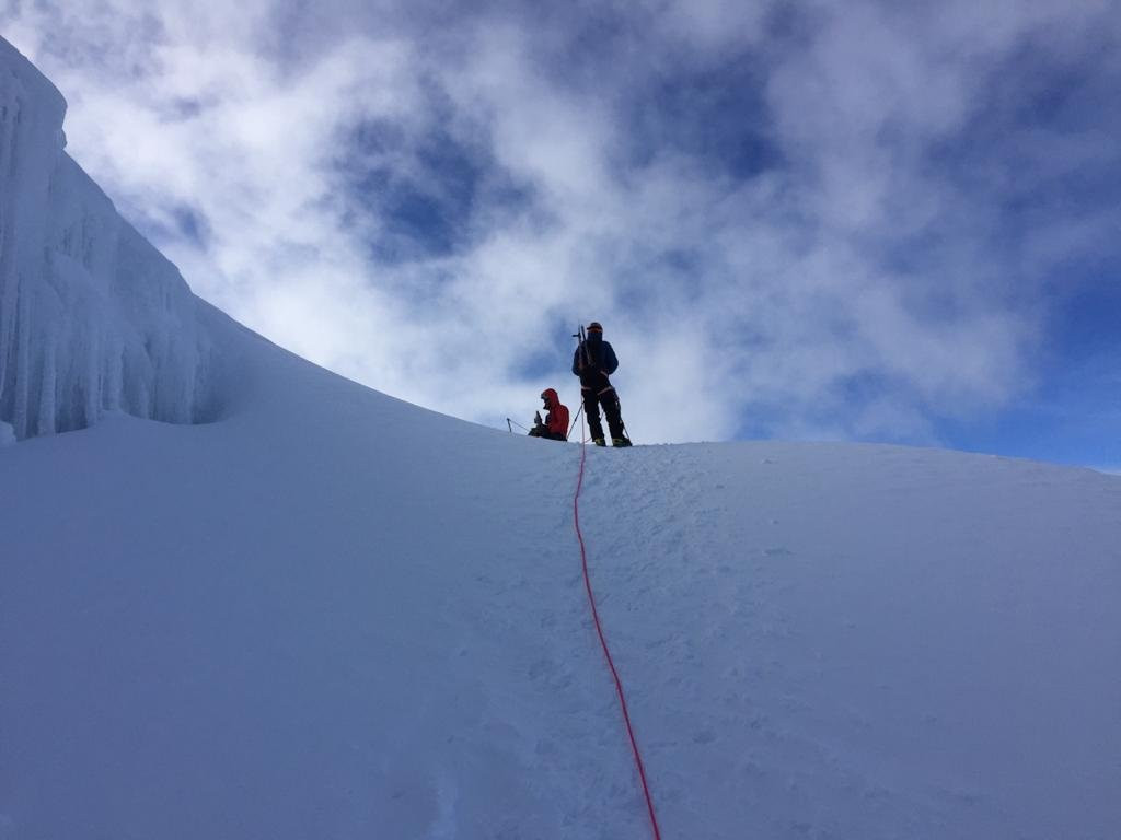 Andes Climbing景点图片