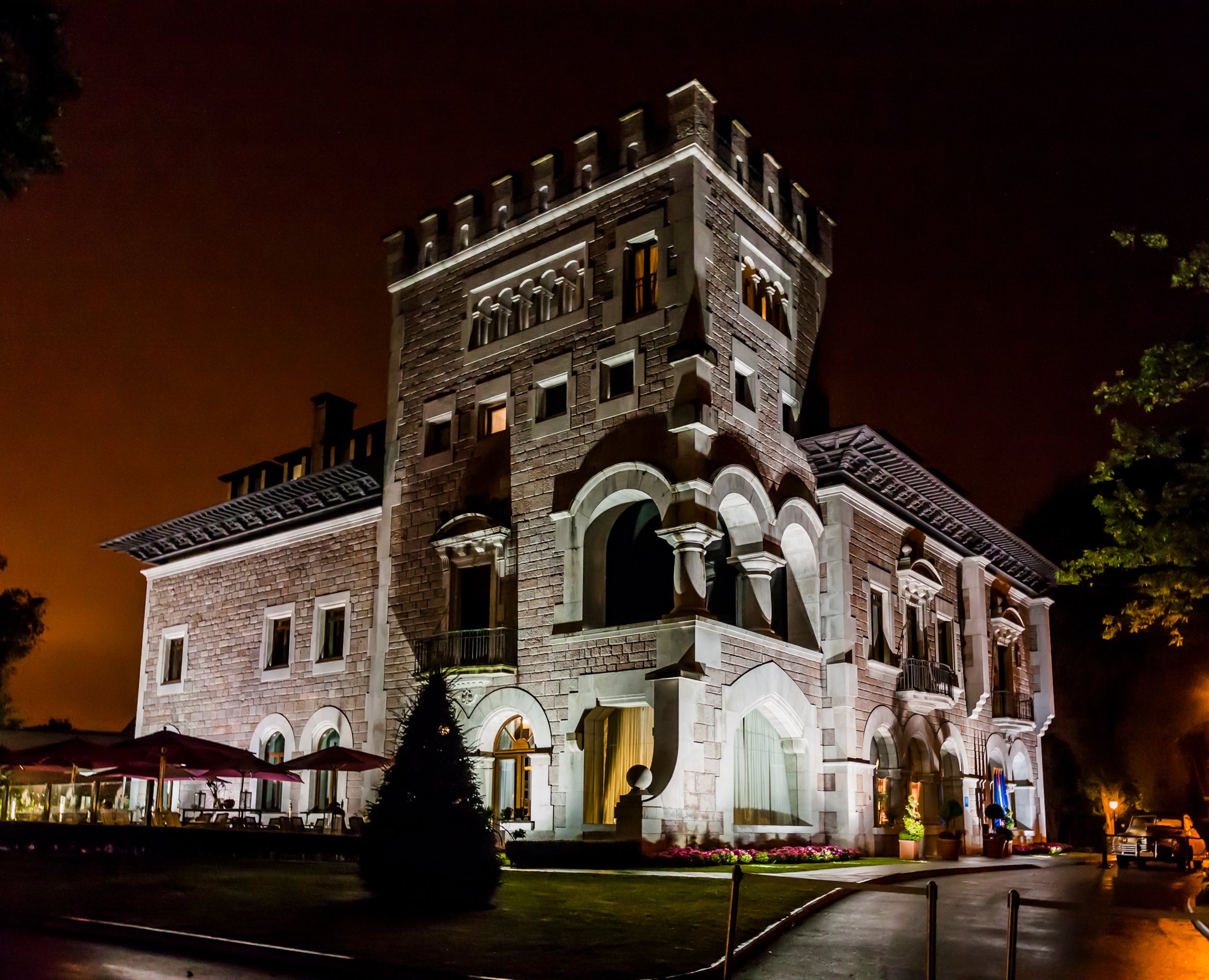 Castillo Del Bosque La Zoreda-官方