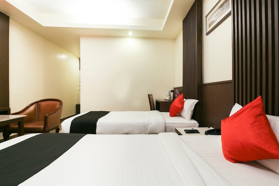 Capital O 3185 Hotel Emerald主图