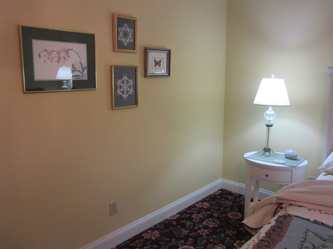 White Garden Inn主图