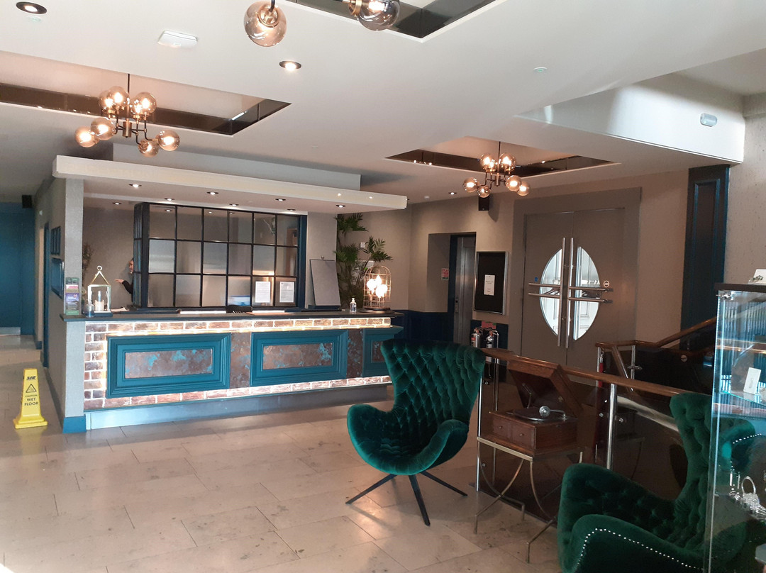 The Lansdowne Hotel主图