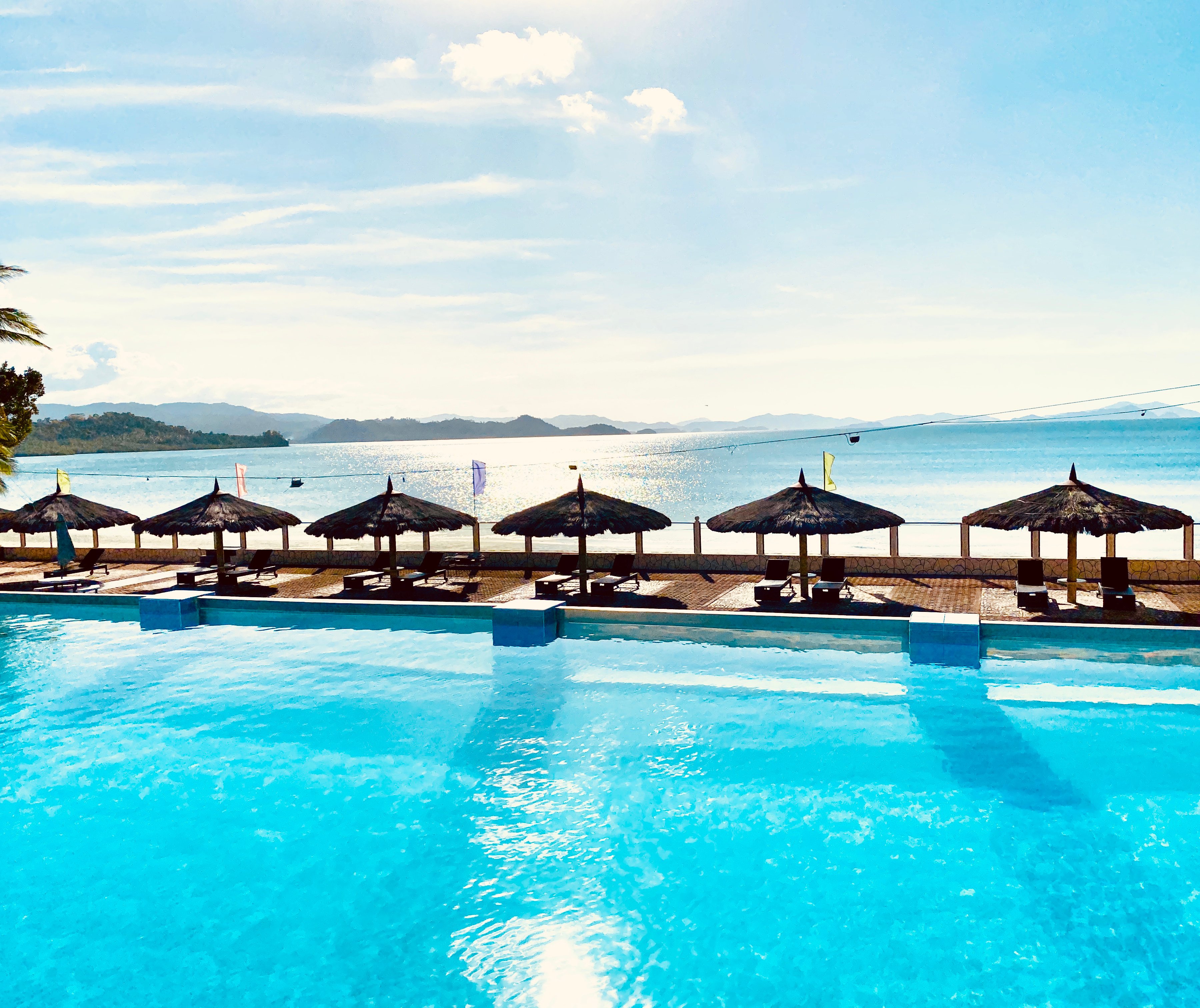 Foxy's Beach Resort-官方