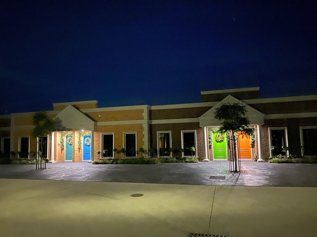 Mansi on Raymond主图