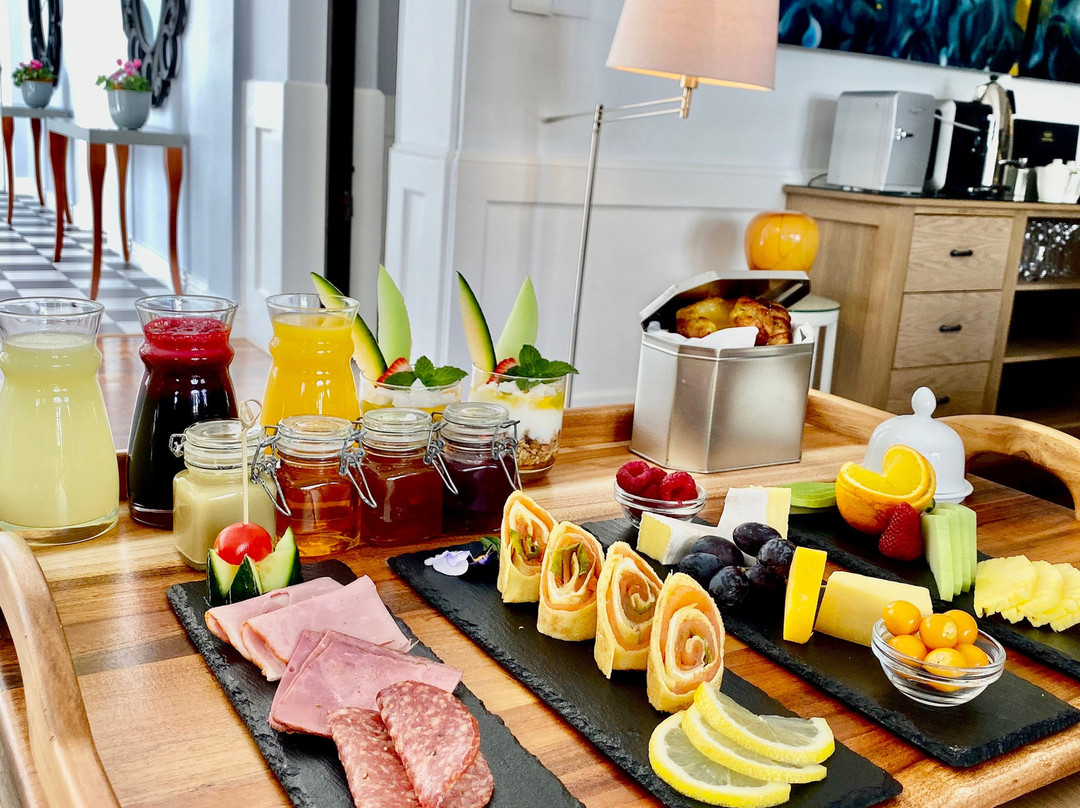 The Manor House主图