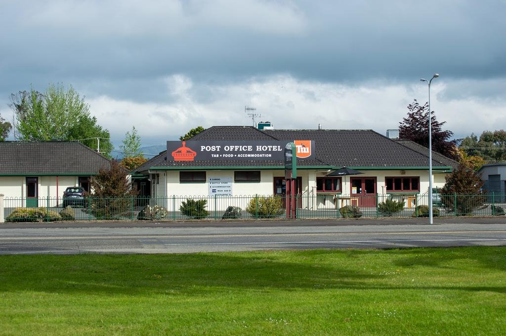 Post Office Hotel