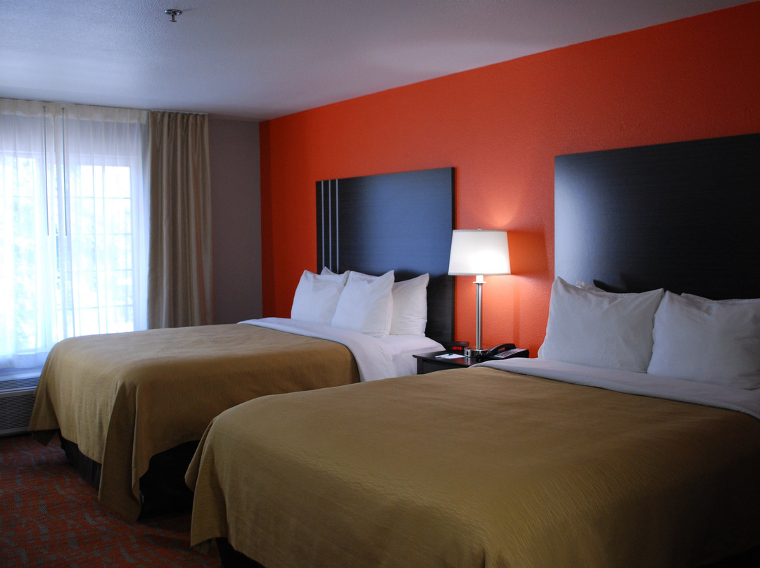 弗雷斯诺康福特茵酒店主图