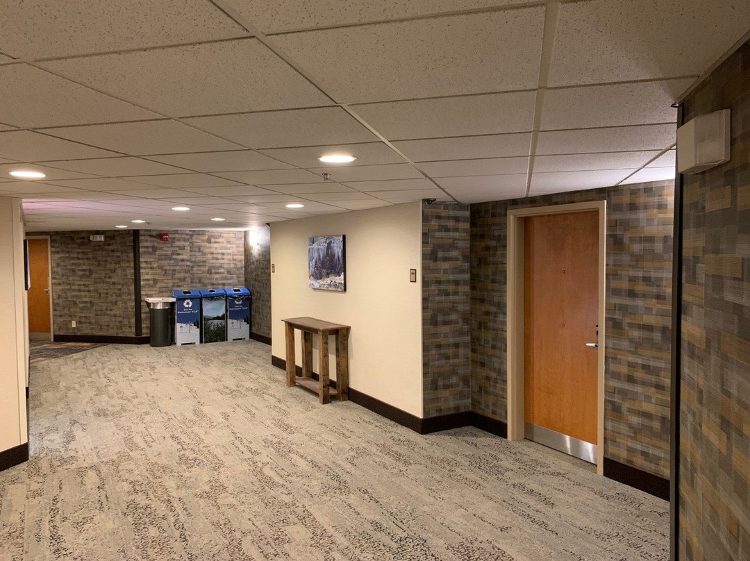 Best Western Rocky Mountain Lodge主图