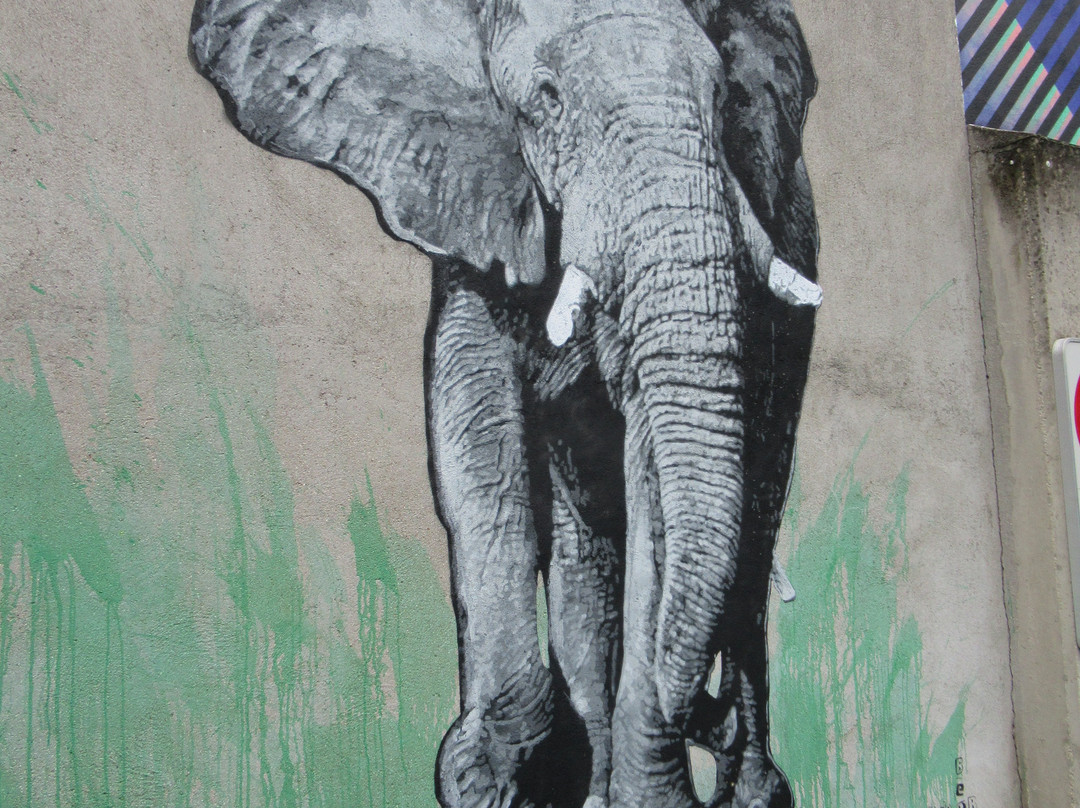 Fresque "History"景点图片