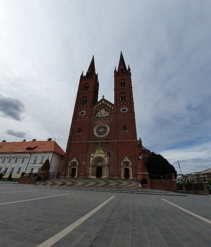 Dakovo Cathedral-Dakovo必去景点