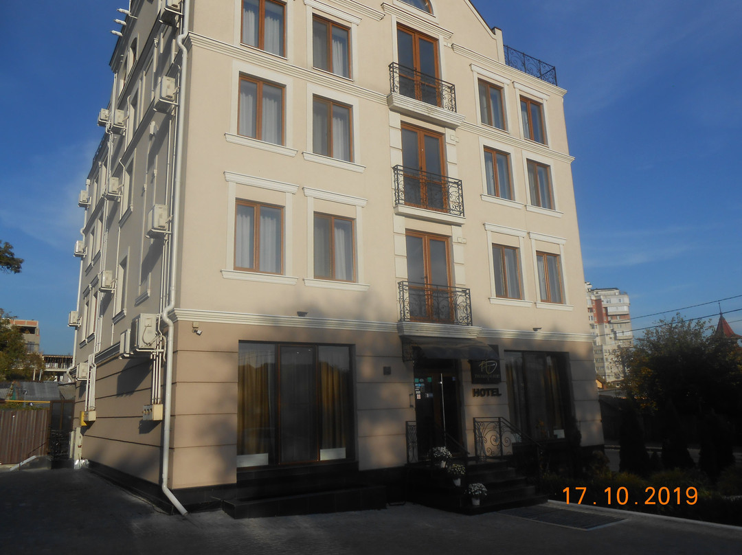 Thomas Albert Hotel主图