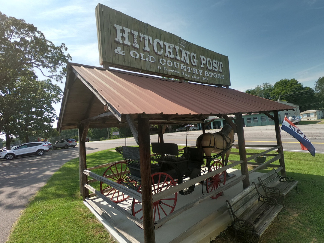 The Hitching Post & Old Country Store景点图片