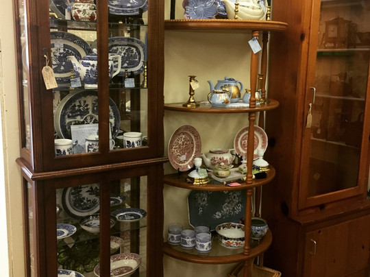 Mixie's Antiques & Collectibles Mall