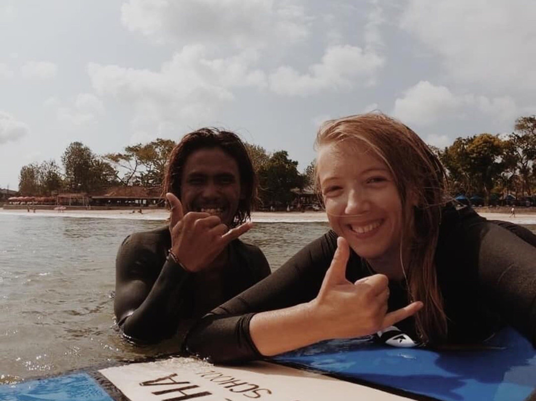 Mahalo Bali Surf School-金巴兰必去景点