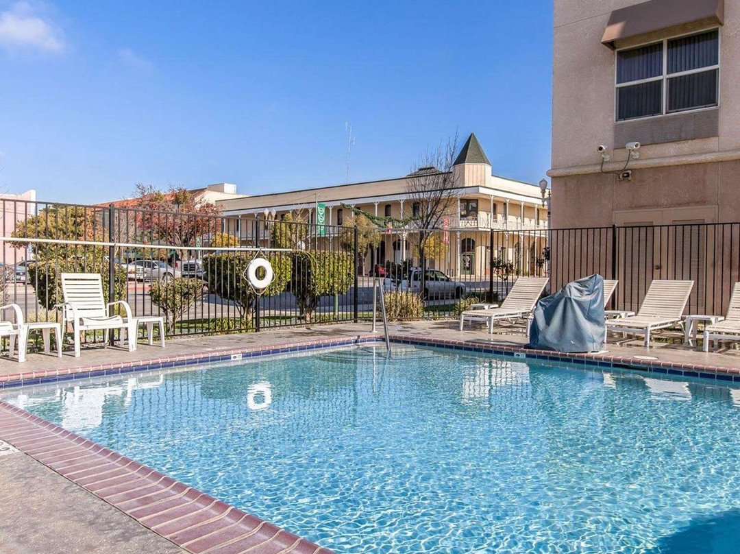 The Hanford Hotel主图