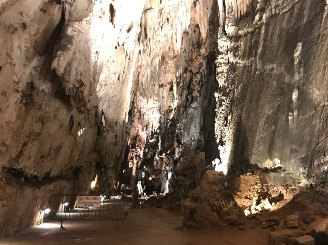 Cueva de Valporquero景点图片