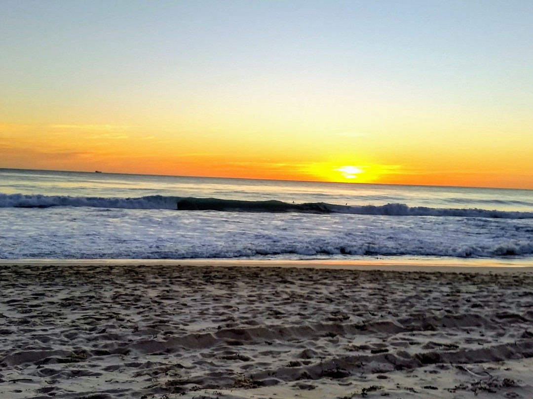 洛里厄特海滩-城市海滩必去景点