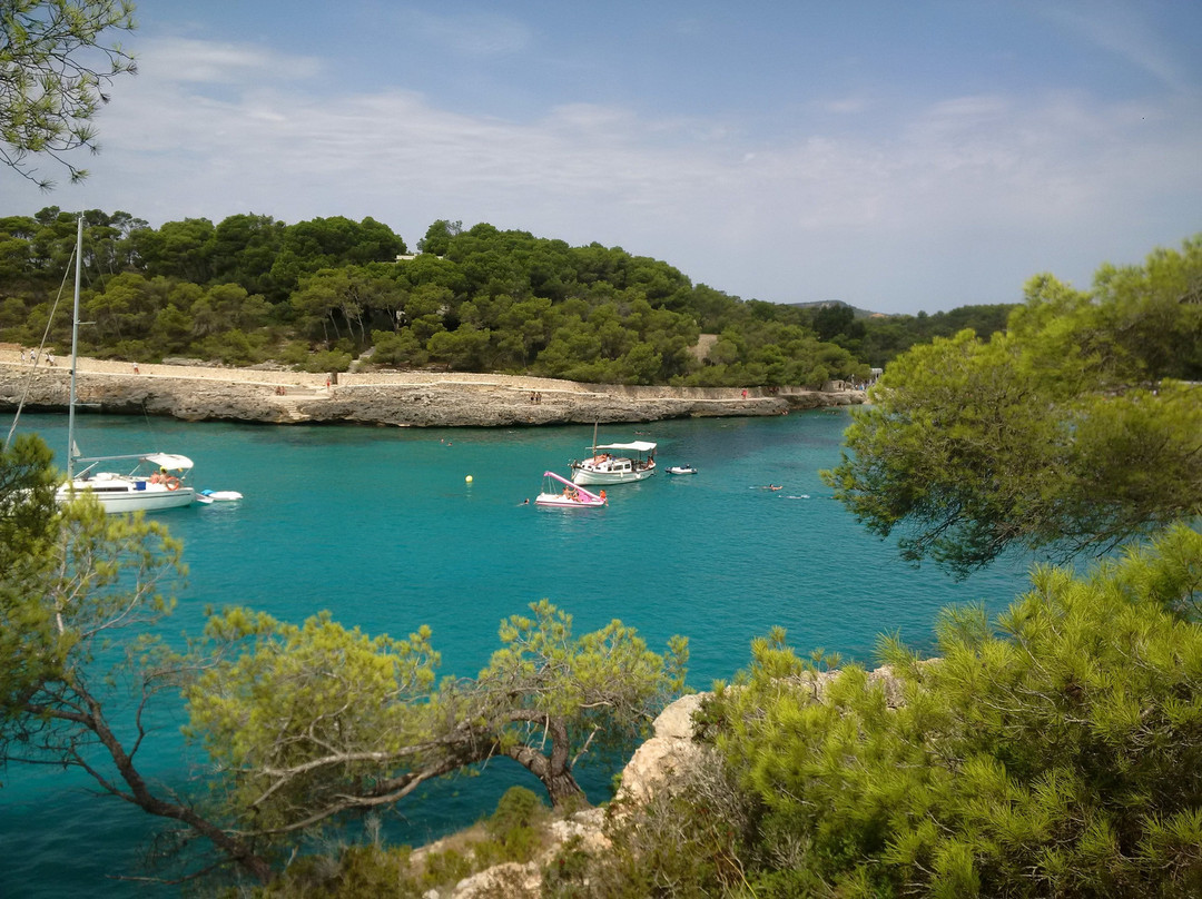 Cala d'en Borgit Beach-桑塔尼必去景点
