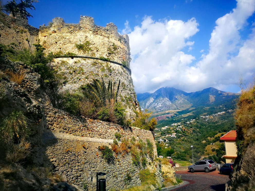 Castello Aragonese景点图片