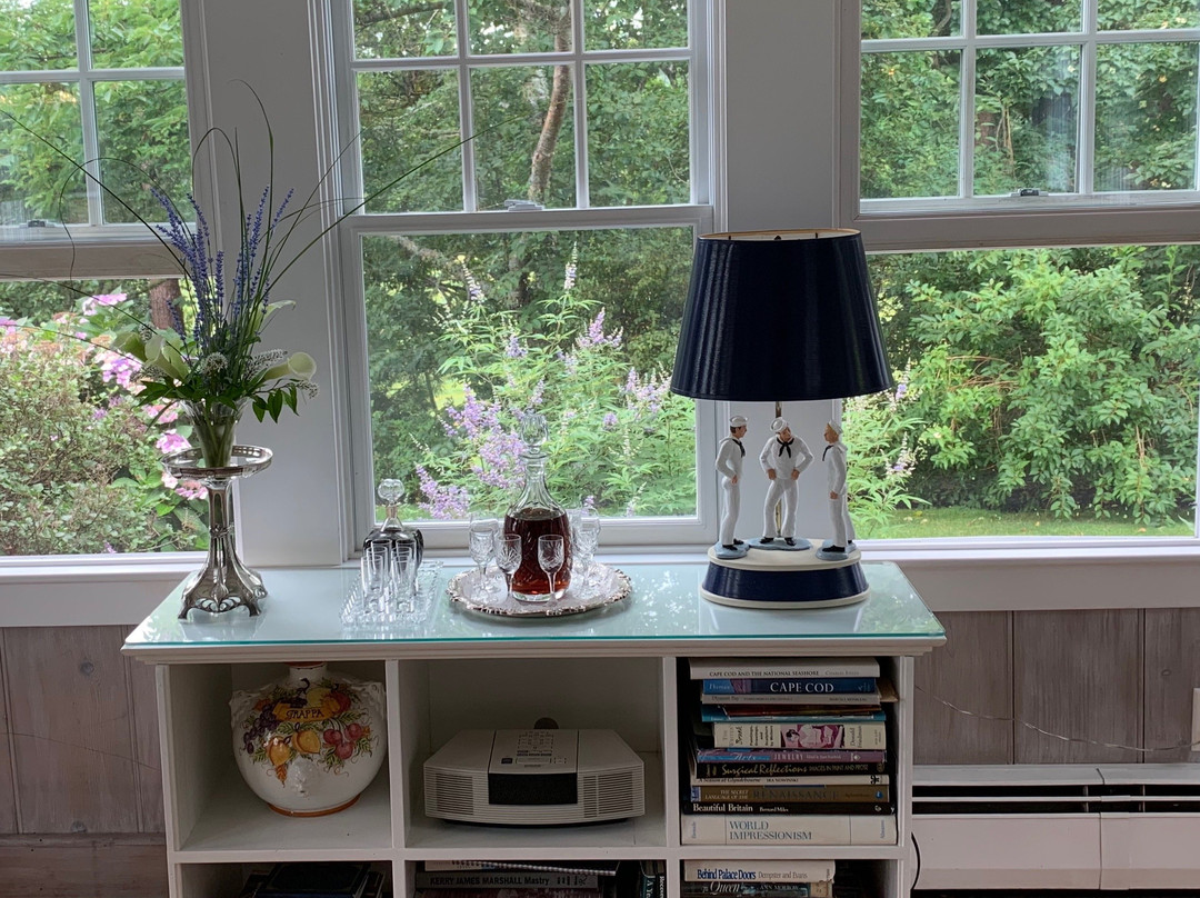 A Little Inn On Pleasant Bay主图