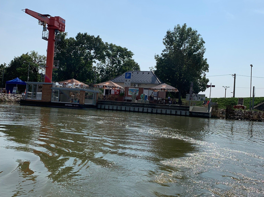 Batuv kanal Petrov景点图片
