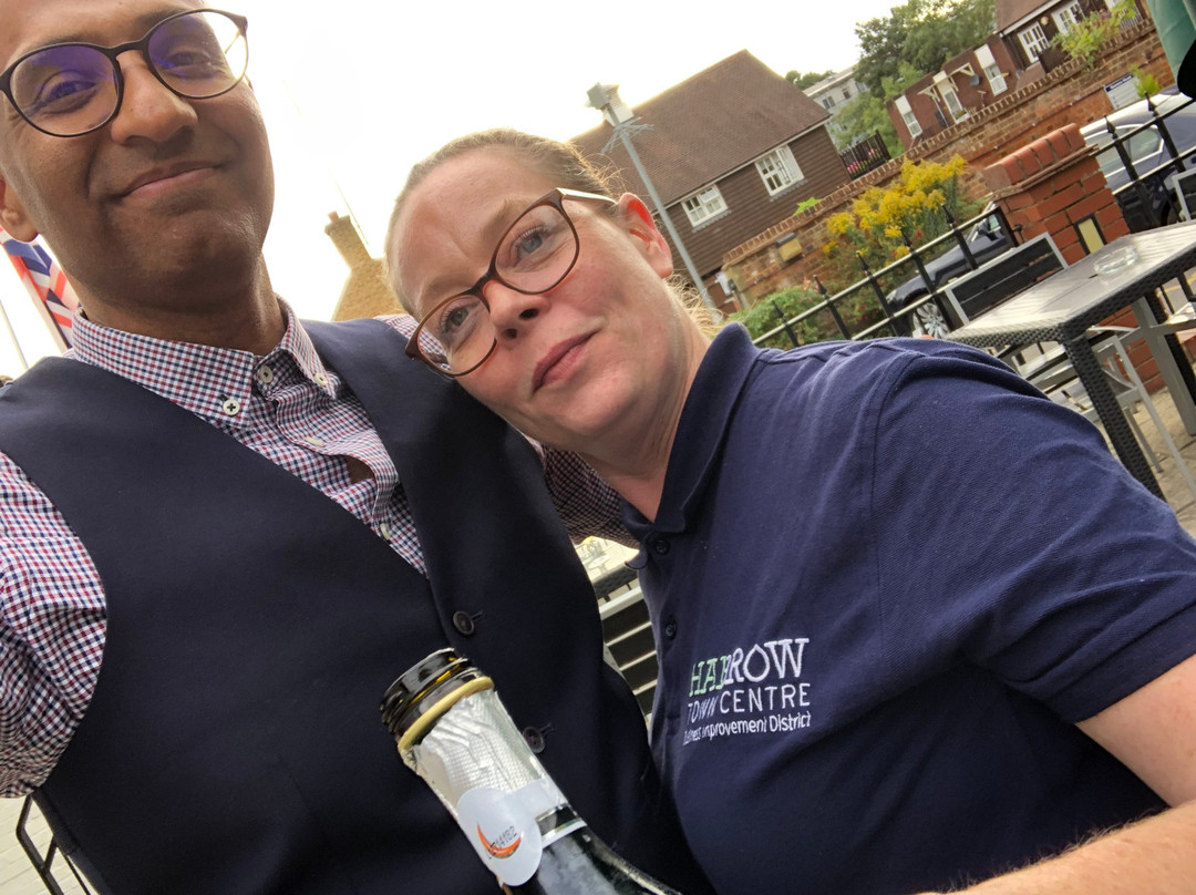 The Queen's Head-Pinner必去景点