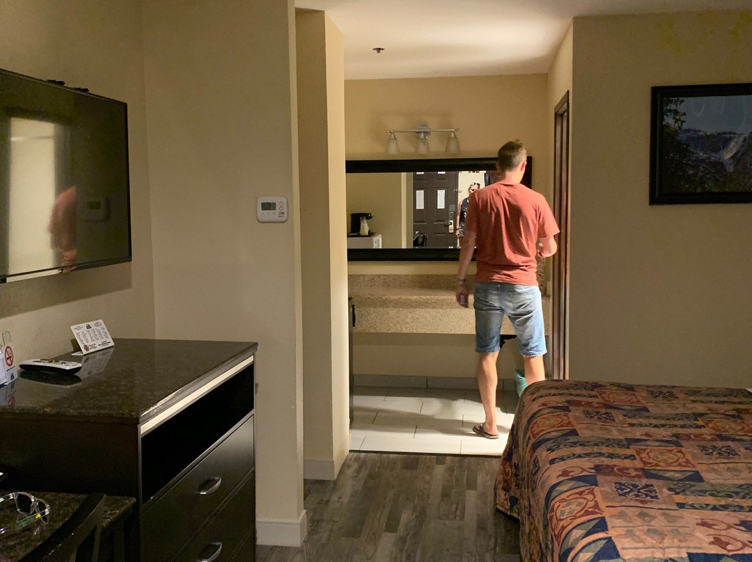 优胜美地奥克赫斯特戴斯酒店主图