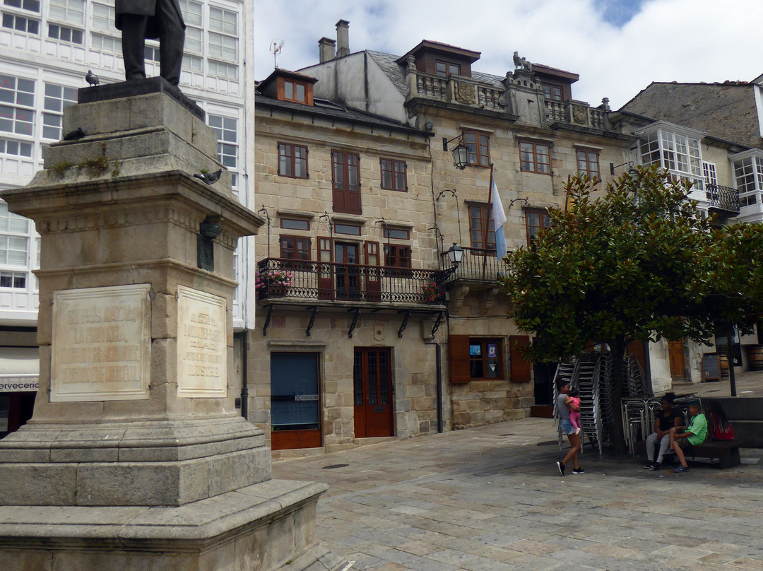 Covas旅游景点-Plaza Maior