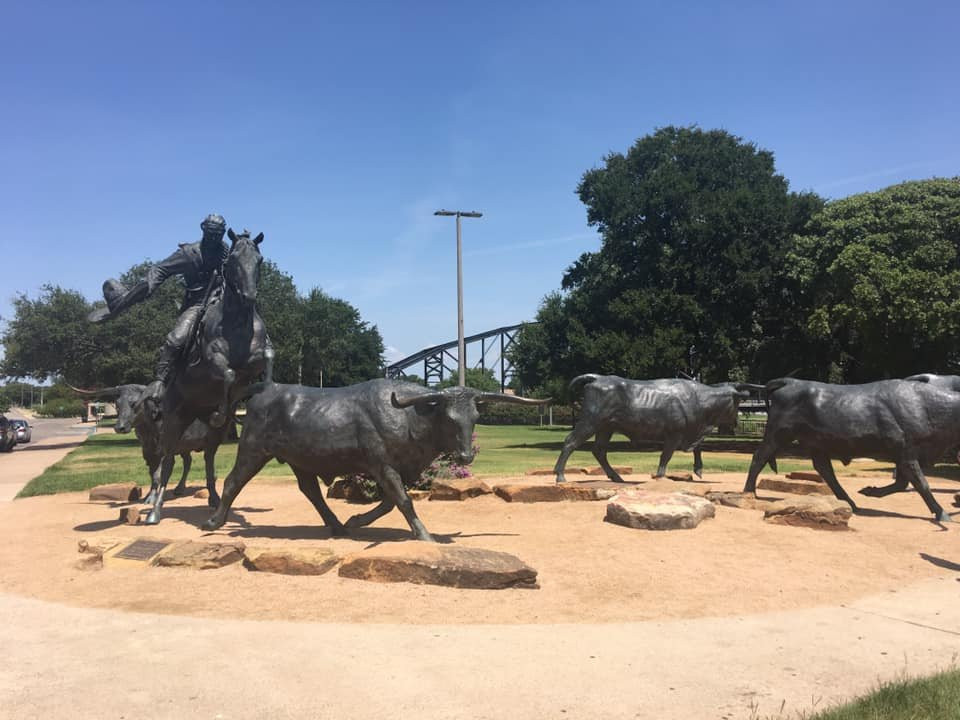 Branding the Brazos Sculpture景点图片