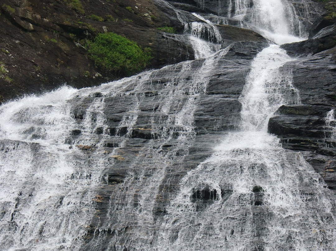 Tao Waterfall-Hienghène必去景点