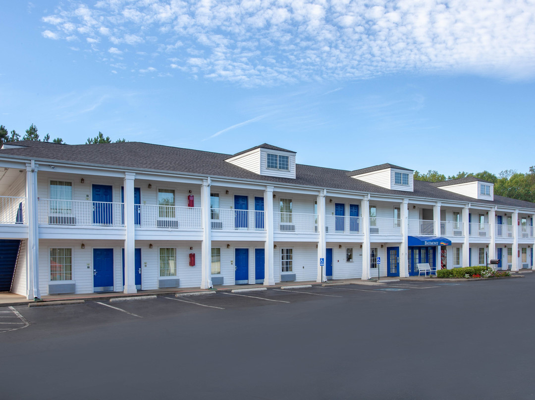 Baymont by Wyndham Greenwood主图