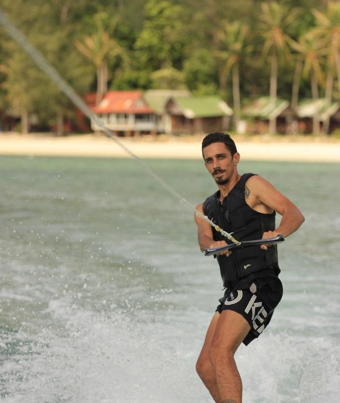 Wake Up! Wakeboarding景点图片