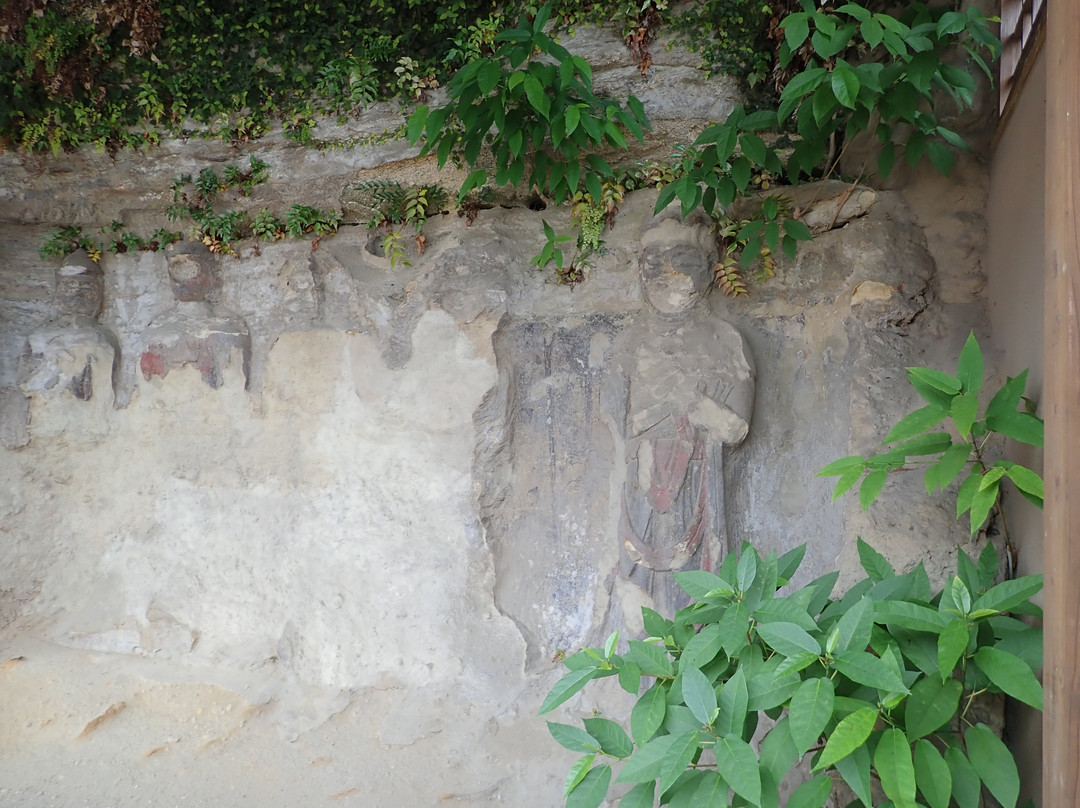 Iwayaji Temple Stone Budda-大分市必去景点