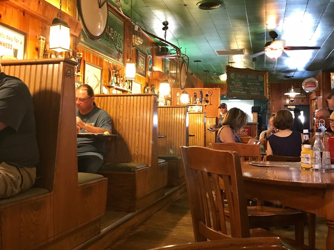 Schuberg's Bar and Grill景点图片