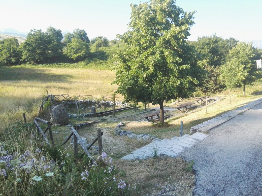 Grotta Sant'Angelo-Lettomanoppello必去景点