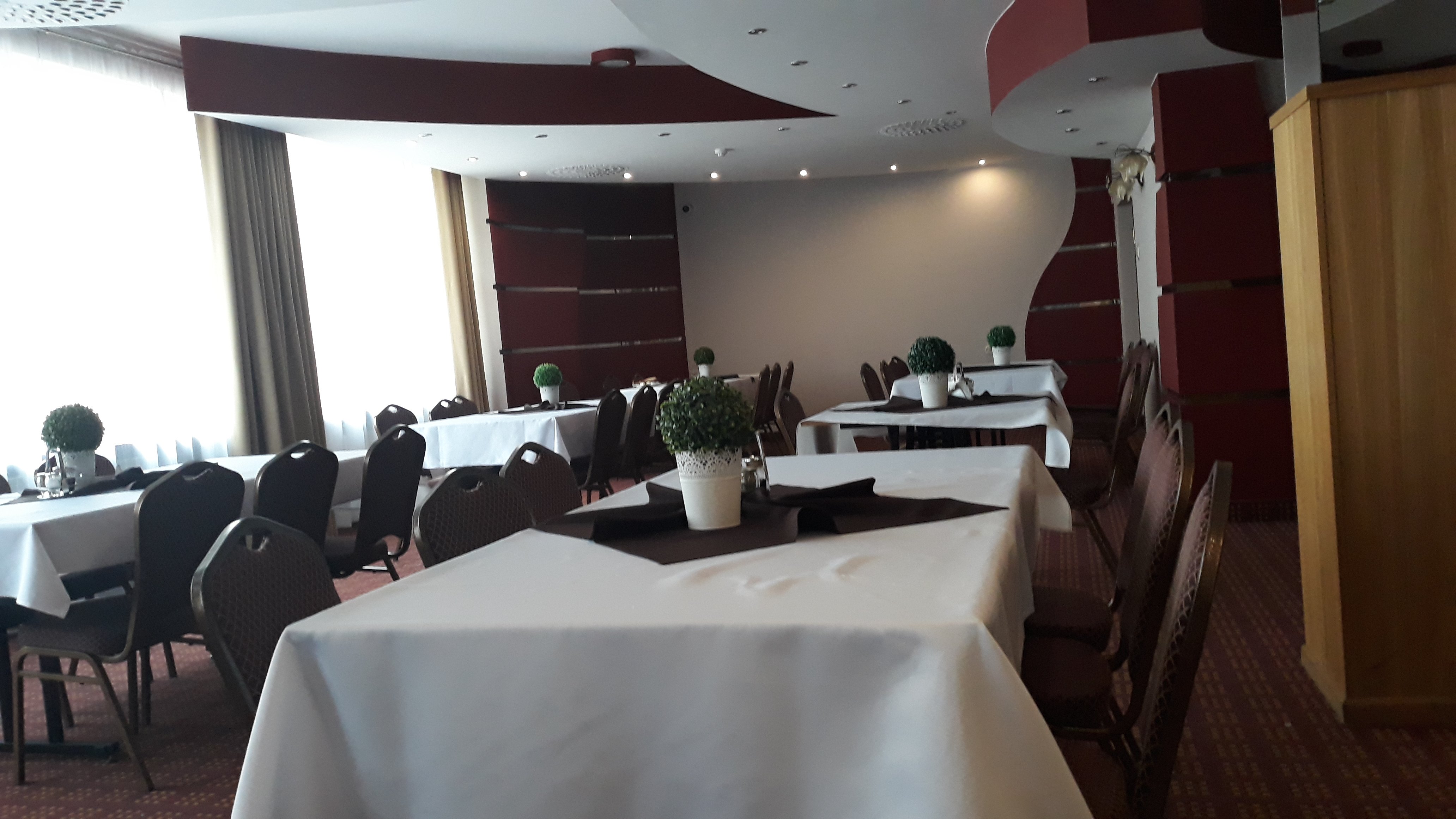 Hotel Unibus-餐饮