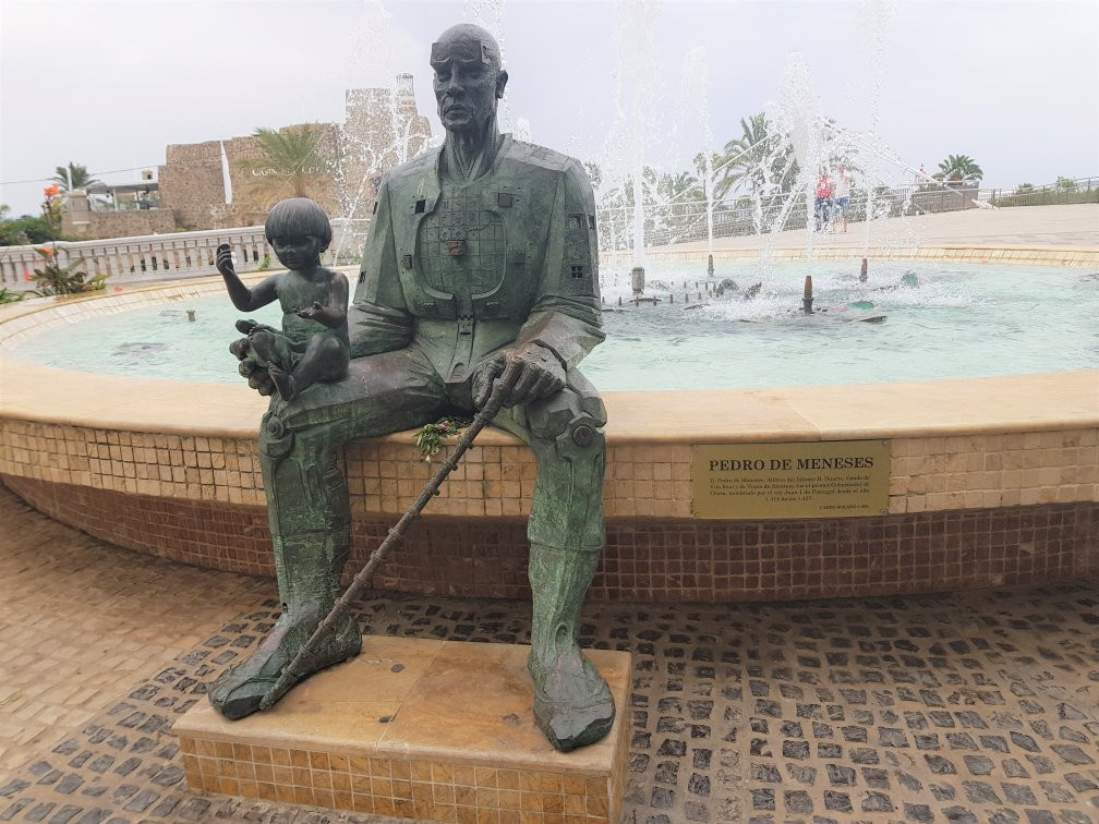 Escultura Pedro Meneses-Ceuta必去景点