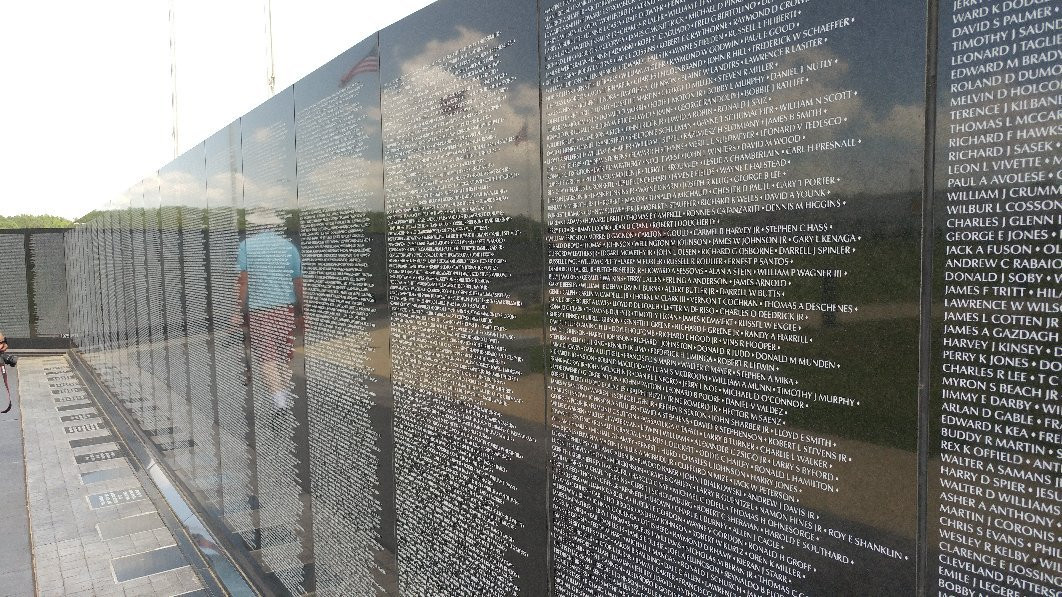 Vietnam Memorial Replica Wall景点图片