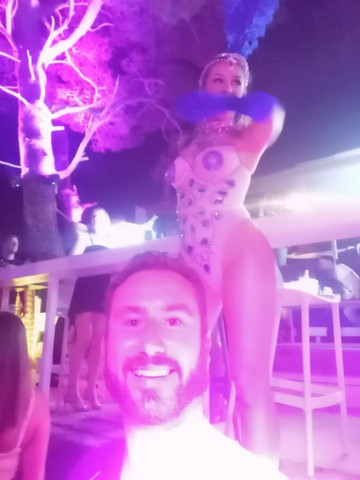 Makarana Bar-玛卡沙必去景点