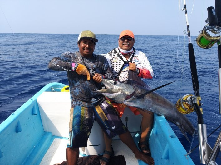 Huatulco Fishing Eduardo-Crucecita必去景点