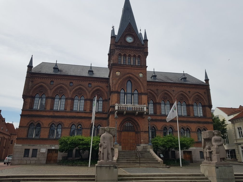 Vejle Rådhus-瓦埃勒必去景点
