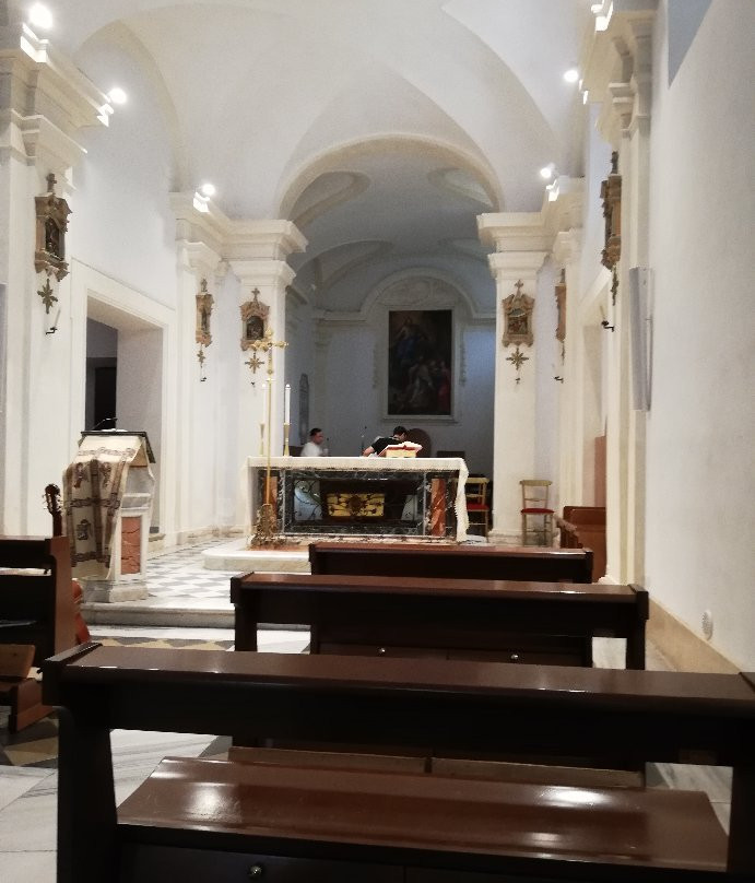Chiesa dei Santi Ippolito e Lucia-菲乌米奇诺必去景点