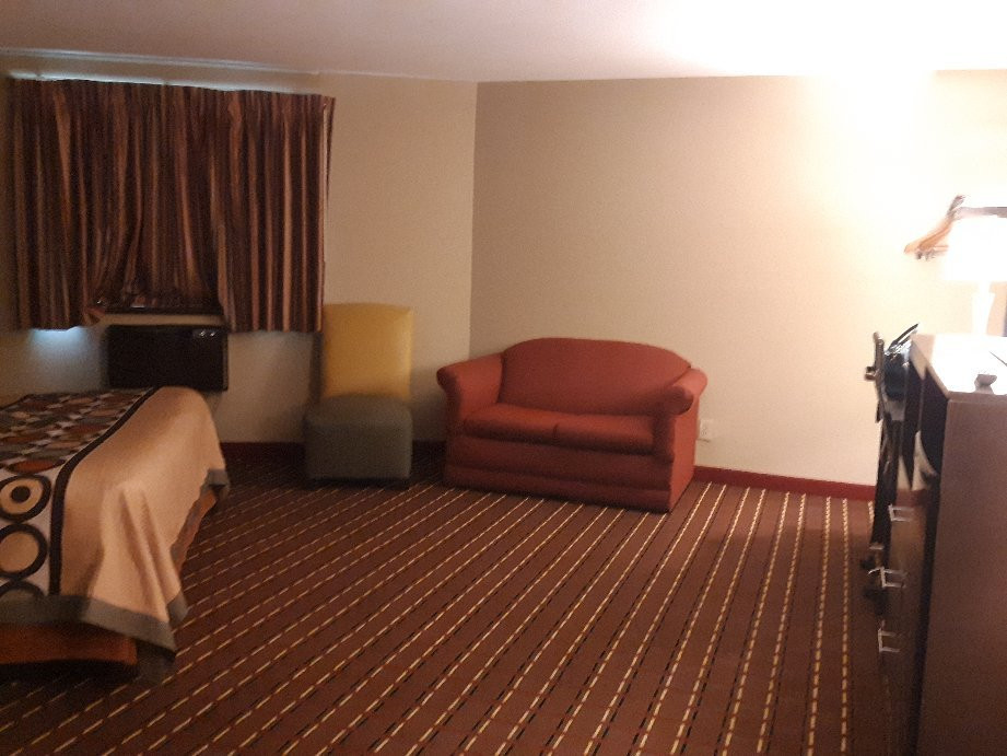 Super 8 by Wyndham Homewood Birmingham Area主图