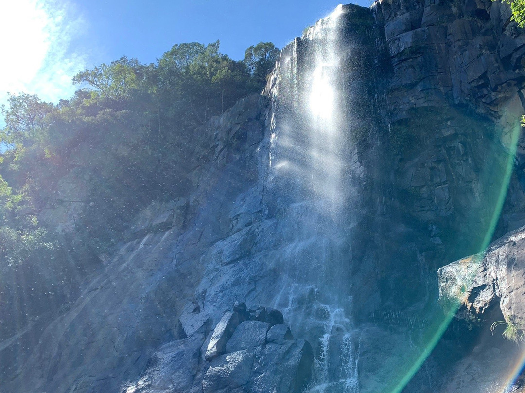 Madonna & Child Waterfalls-Hogsback必去景点