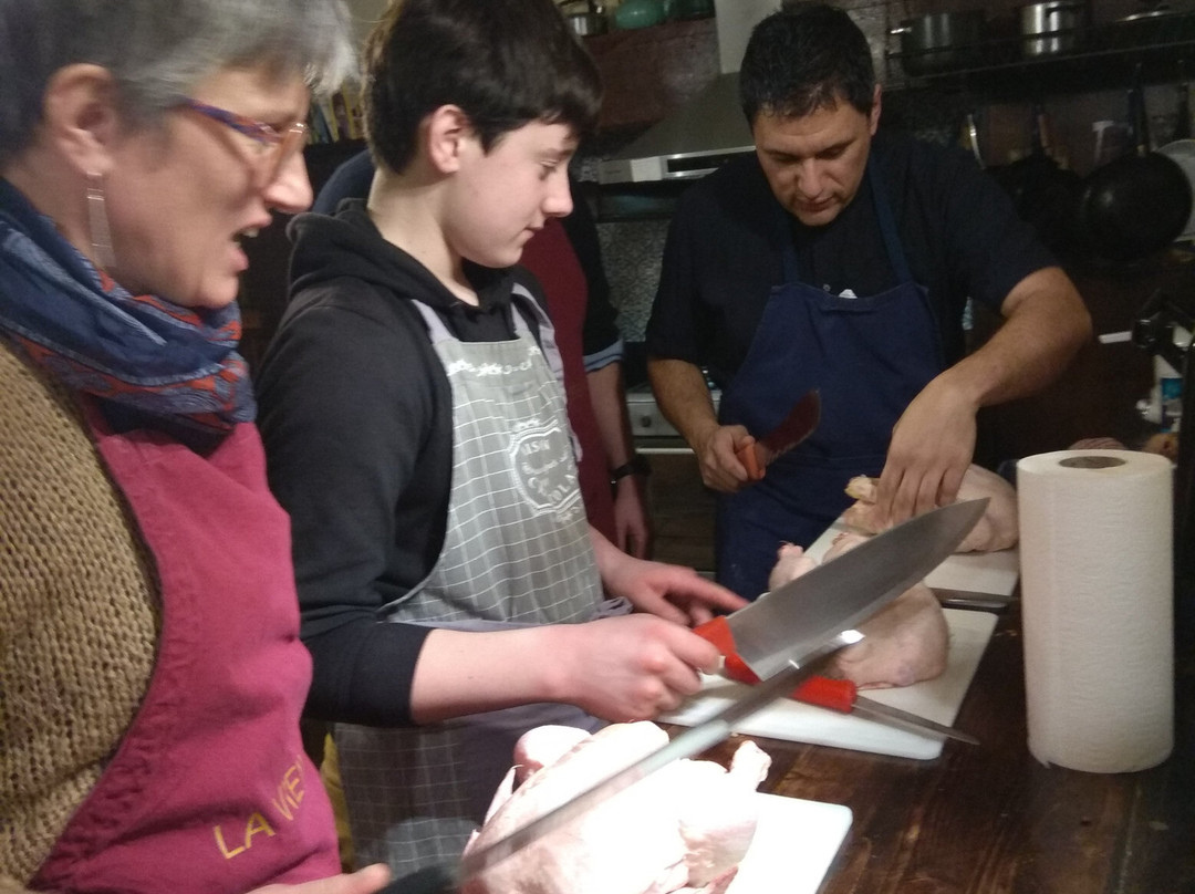 Farmhouse Cooking Experience景点图片