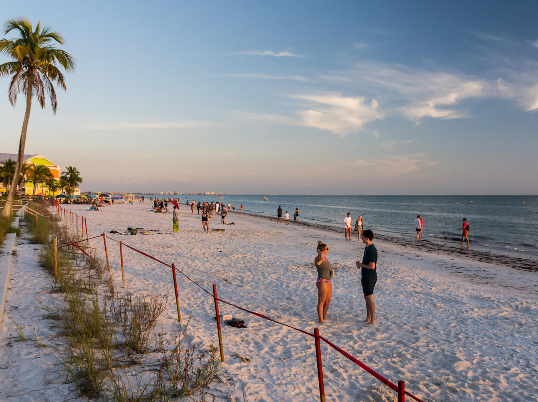 Crescent Beach Family Park-迈尔斯堡海滩必去景点