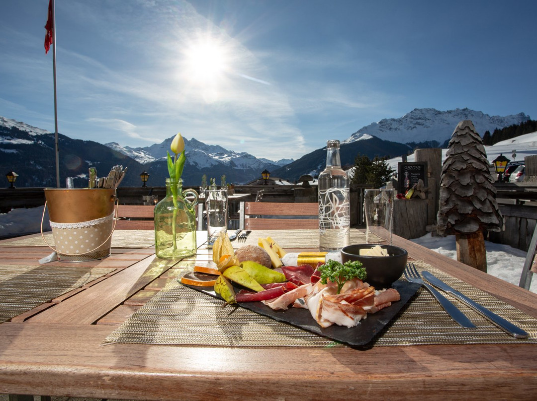 Salouf餐馆和美食-Restaurant Bellavista