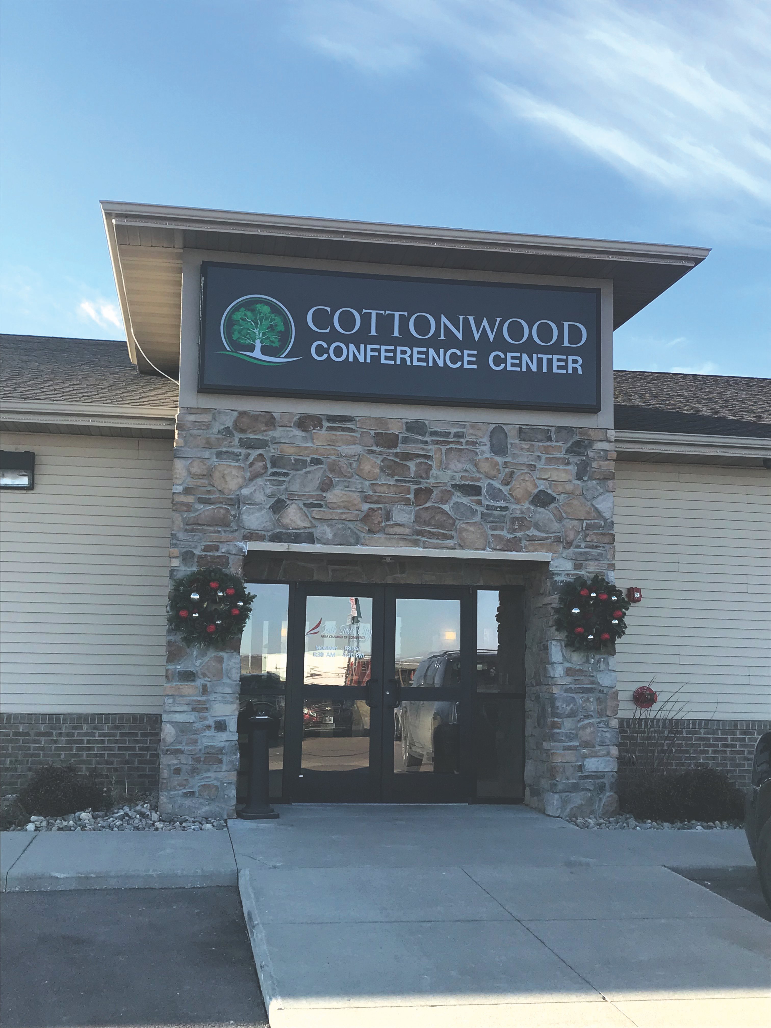 Cottonwood Inn and Conference Center-商务中心/多功能厅