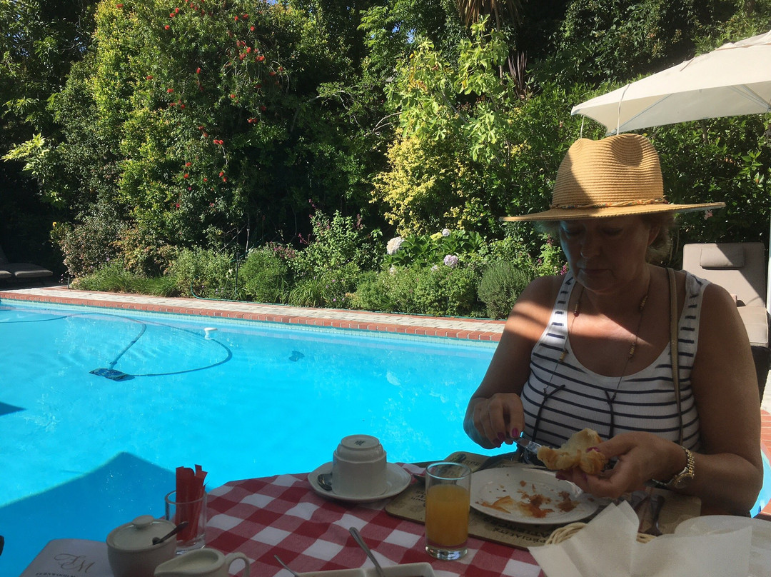 Fernwood Manor主图