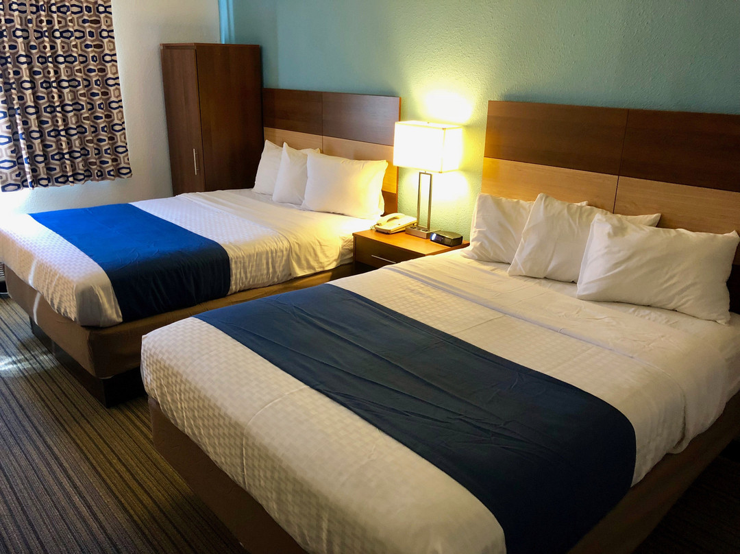 Ramada by Wyndham Effingham主图