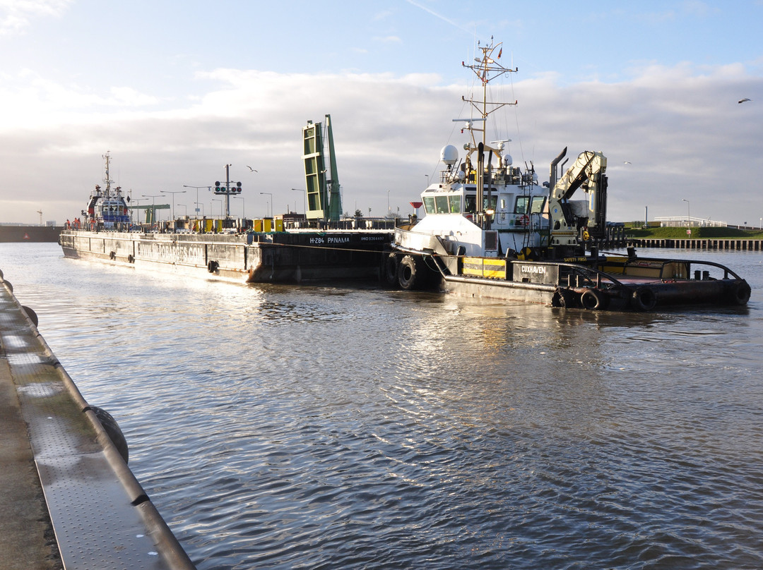 Schleuse Neuer Hafen